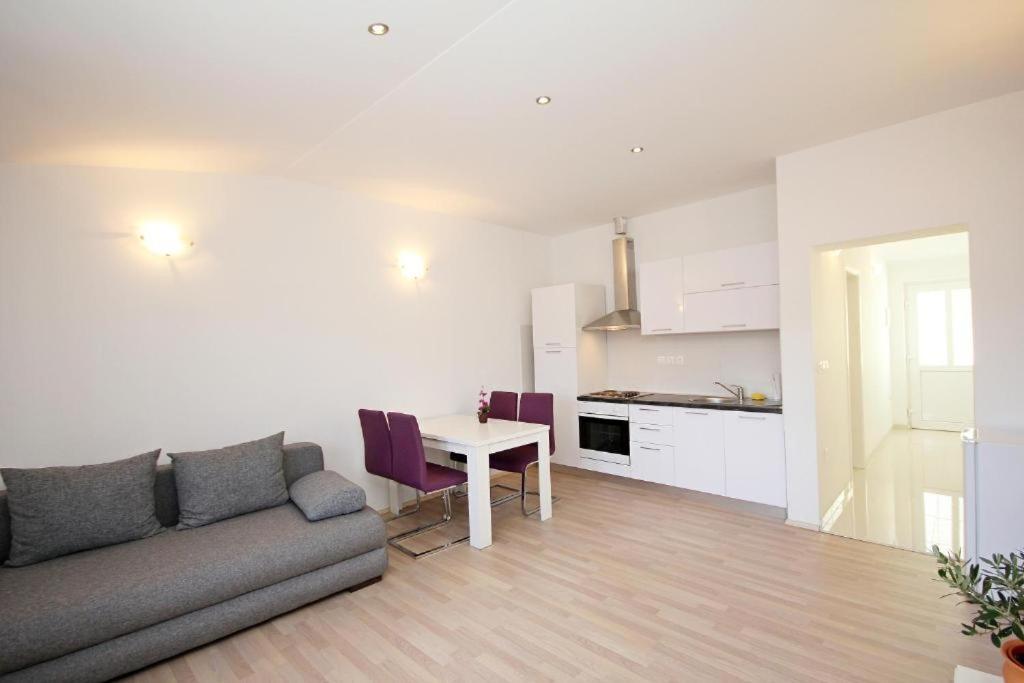 Apartmani Sea Star Makarska Esterno foto