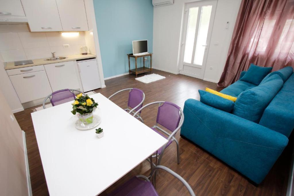 Apartmani Sea Star Makarska Esterno foto