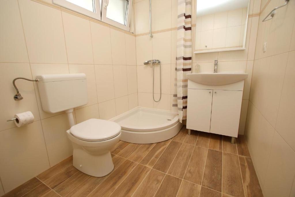 Apartmani Sea Star Makarska Esterno foto